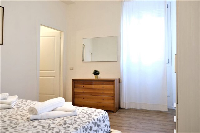 ワイン アパートメンツ フィレンツェ モレリーノ