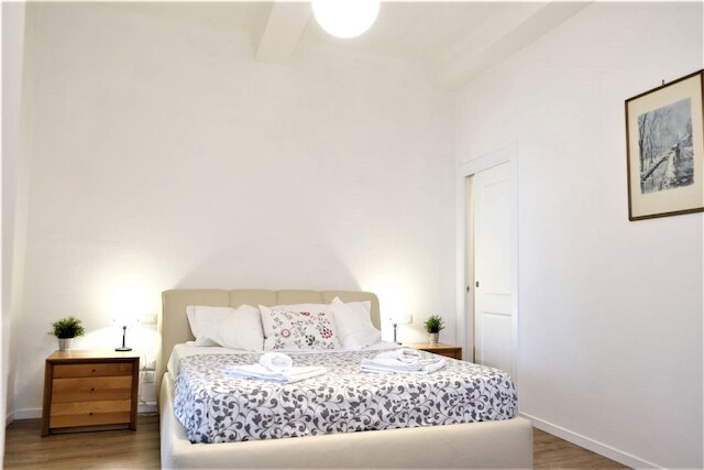 ワイン アパートメンツ フィレンツェ モレリーノ