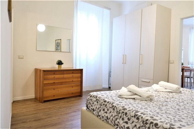 ワイン アパートメンツ フィレンツェ モレリーノ