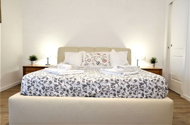 ワイン アパートメンツ フィレンツェ モレリーノ