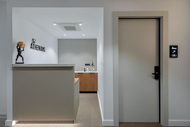 ジ アテニアンズ アート アパートメンツ