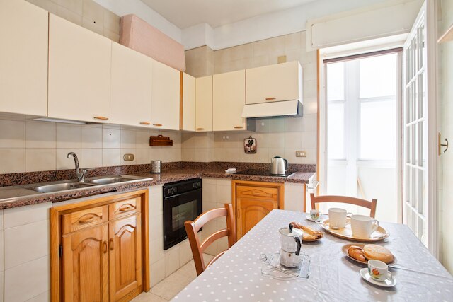 ペネ & ポモドーロ ビーチ ルーミー フラット