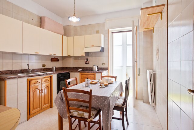 ペネ & ポモドーロ ビーチ ルーミー フラット