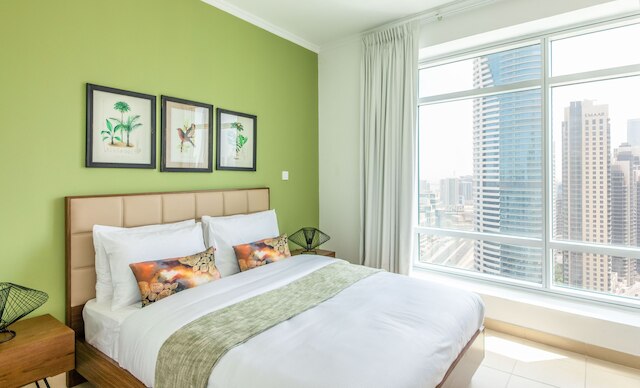 ブルジュ カリファ VW プーVト プール イン ドバイ