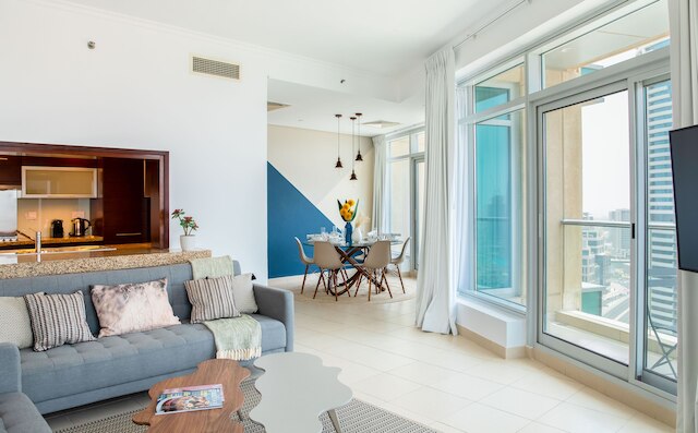 ブルジュ カリファ VW プーVト プール イン ドバイ