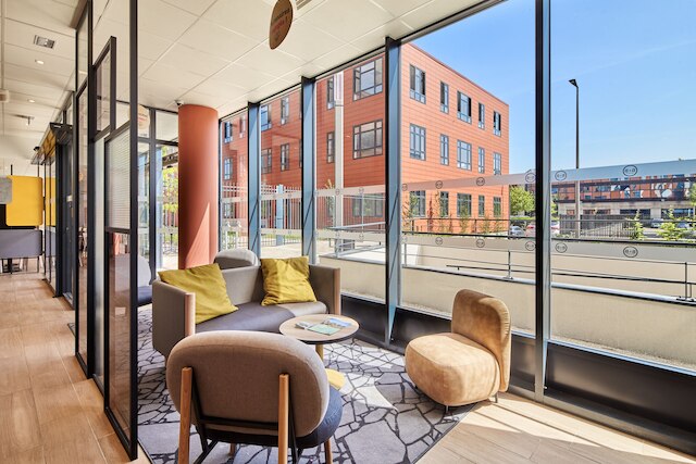 B&Bホテルアルジャントゥイユ