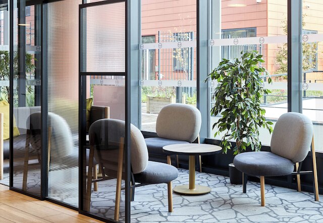 B&Bホテルアルジャントゥイユ