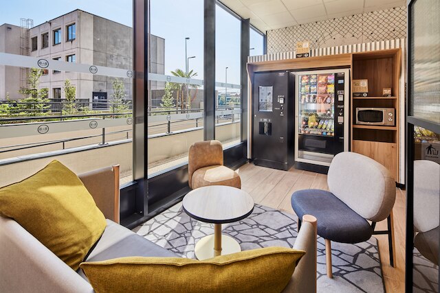 B&Bホテルアルジャントゥイユ