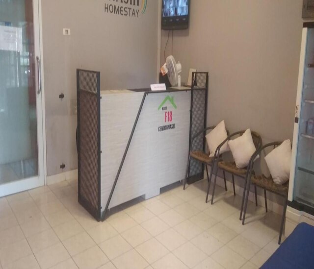 ゲスト ハウス F18 センドラワシ