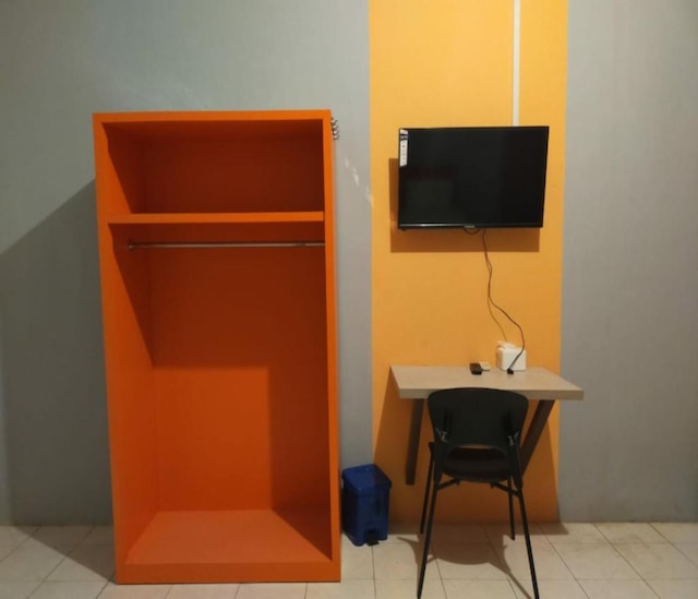 ゲスト ハウス F18 センドラワシ