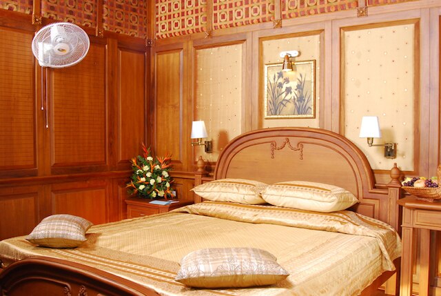 スターリング ハウス ボート レイク パレス アレッピー