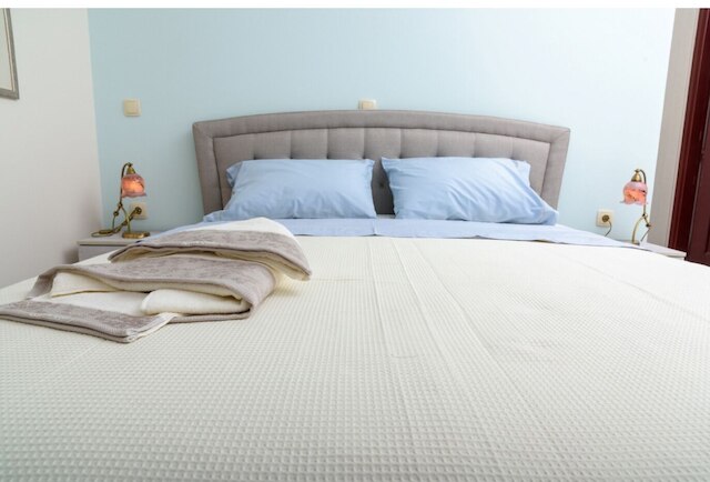 テアシス アテネ