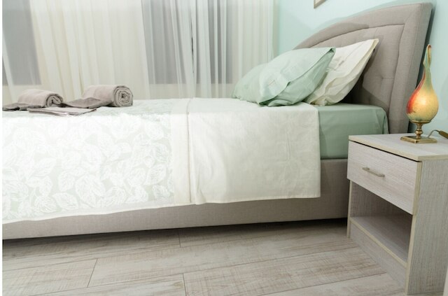 テアシス アテネ