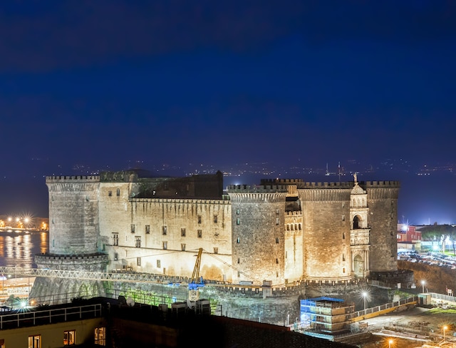 ナポリシティセンター - アパルタメンティエカメレ