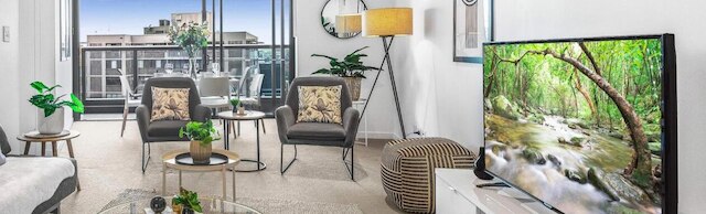 ベッBルー ラグジュアリー スカイタワー -CBD - プール - ギム -Netflix