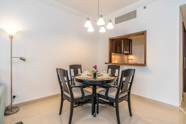 ラグジュアリー BnB ブールヴァード ポイント タワー I ダウンタウン ビューズ