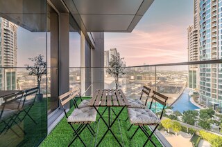 ラグジュアリー BnB ブールヴァード ポイント タワー I ダウンタウン ビューズ