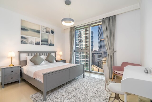 ラグジュアリー BnB ブールヴァード ポイント タワー I ダウンタウン ビューズ