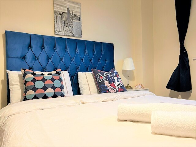 モッシュ ホームズ 01