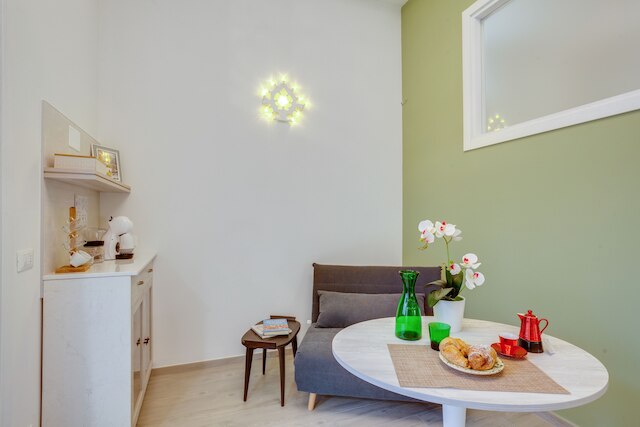 マダム バリ アパートメント  ステップ フロム ザ シー