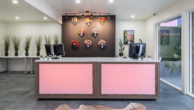 ザ カトリーナ  ホテル