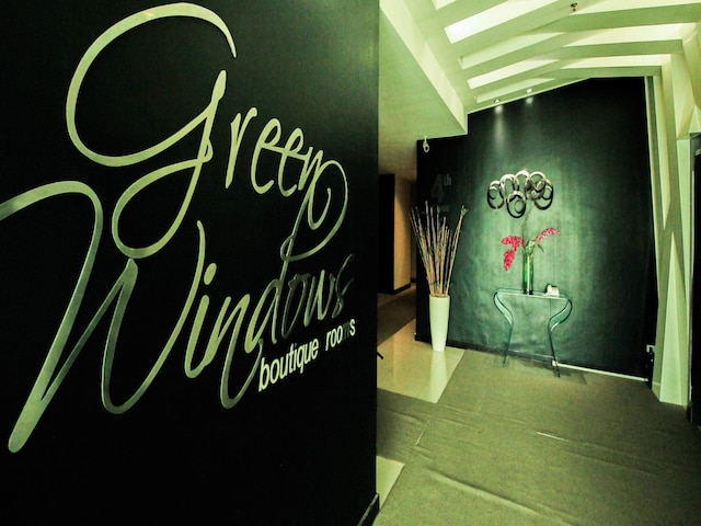 バァッチナーテッド スタッフ - キャピタル O 826 グリーン ウィンドウズ ドーミテル