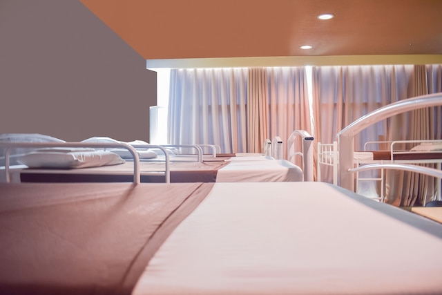 バァッチナーテッド スタッフ - キャピタル O 826 グリーン ウィンドウズ ドーミテル