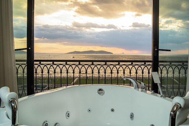 ラ シエロ ホテル ボスタンチ