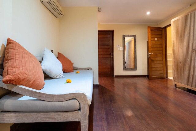 スタジオズ バワ & アタス