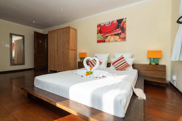 スタジオズ バワ & アタス