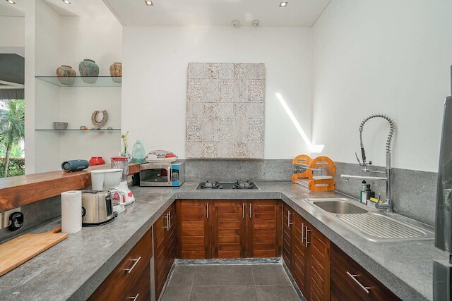 ヴィラ ローレント