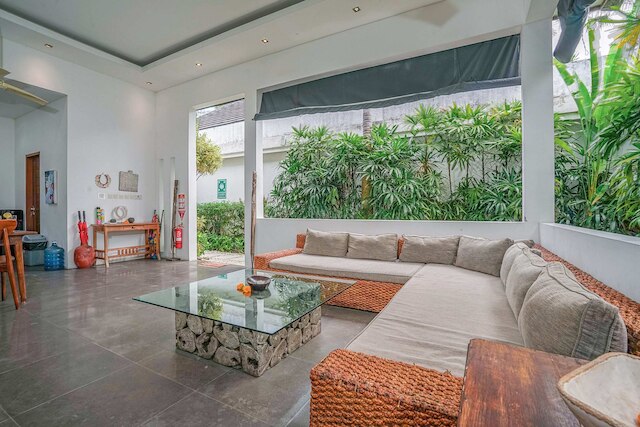 ヴィラ ローレント