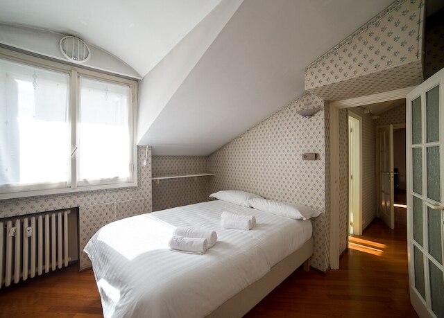 HBホール - ドゥオーモ スイート 7 アパートメント