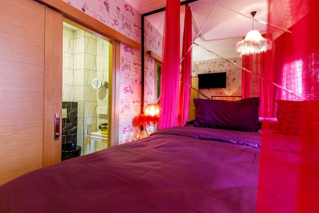 ゲェルメニシア ホテル