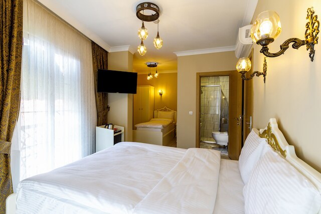 ゲェルメニシア ホテル