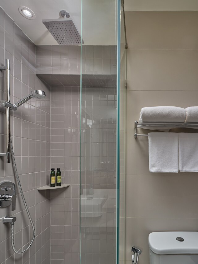 ザ クォーター オンヌット バイ UHG