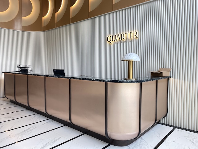 ザ クォーター オンヌット バイ UHG