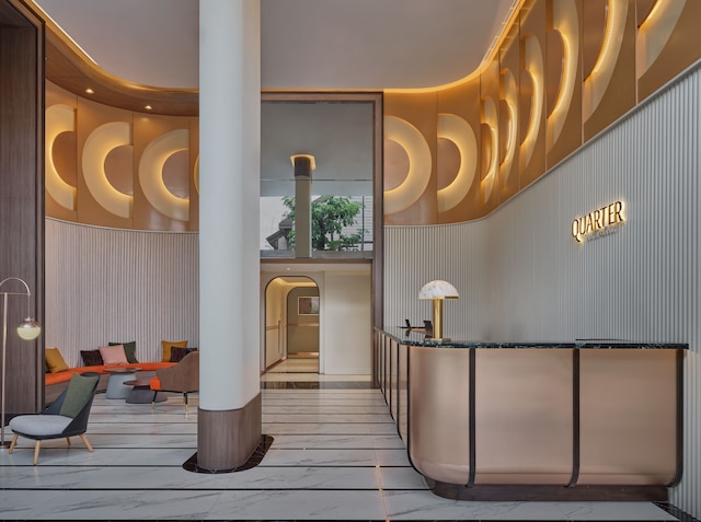 ザ クォーター オンヌット バイ UHG