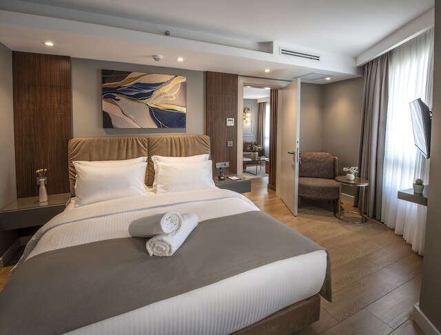 ヴレンテ スイーツ & ホテル