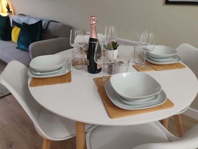 ファンタスティック セントラリー ロケーテッド 1 ベッド アパートメント