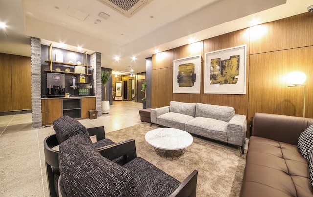 Gupo Brown-Dot Hotel