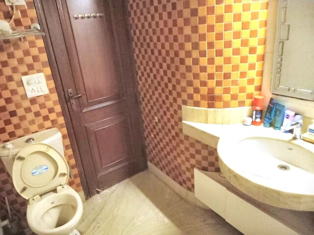 キプティバティン 2 ベッド  アパートメント イン ニューデリー