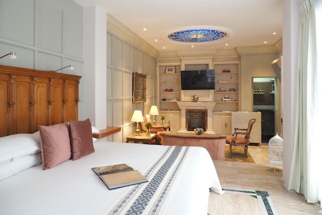 レアルデアンブルゴバイザローカルウェイ