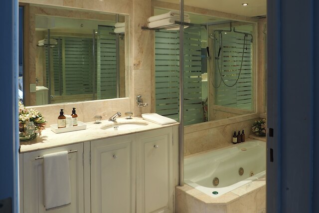 テラサデアンブルゴバイザローカルウェイ