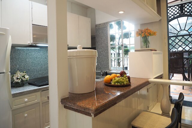 テラサデアンブルゴバイザローカルウェイ