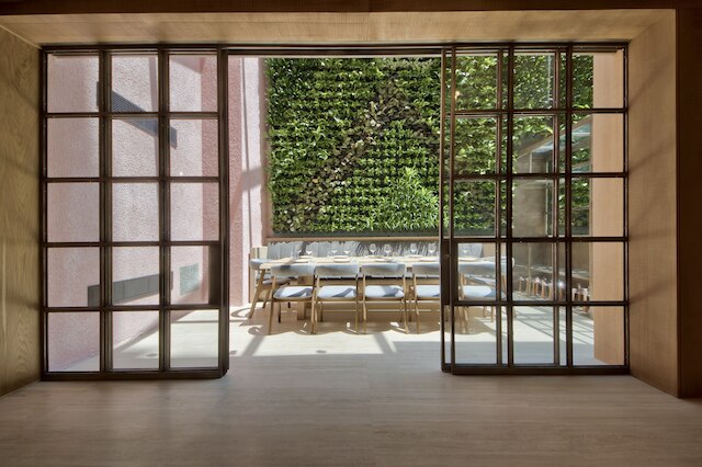 ランズ エンド ブティック ホテル