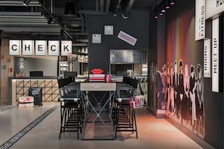 モクシー ドュッセルドルフ シティ