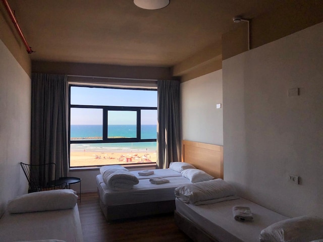 180ブティックホステル