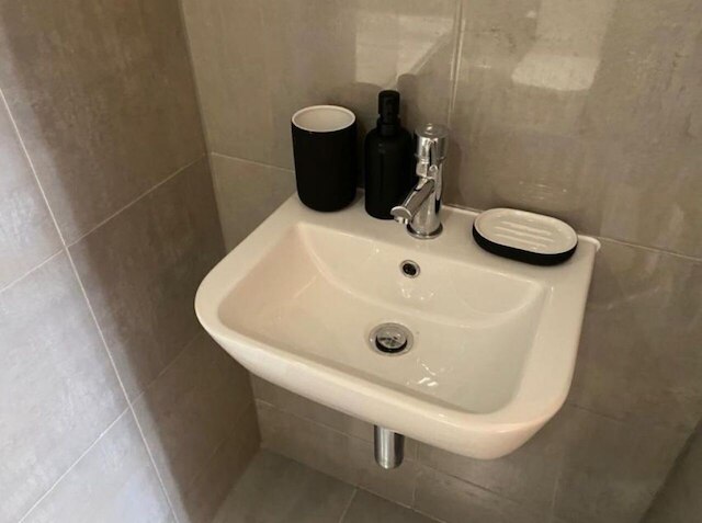 ケンプストン スイーツ リバプール アパートメント 1