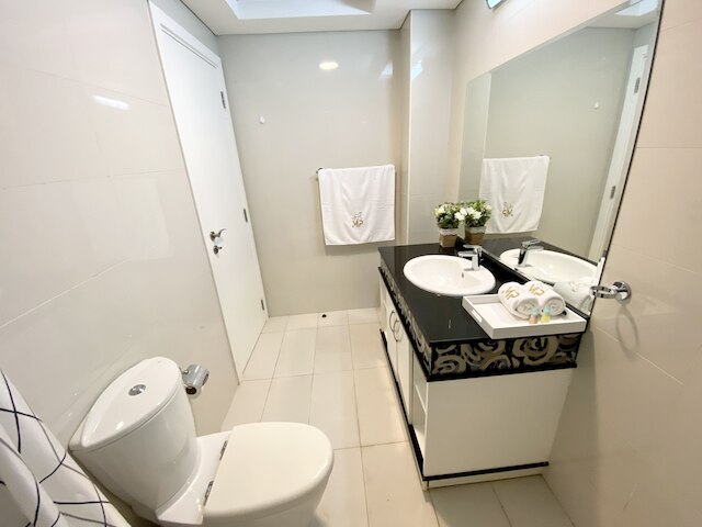 (ラックス アパートメント ウィズ パノラミック ビューズ アンド テラス